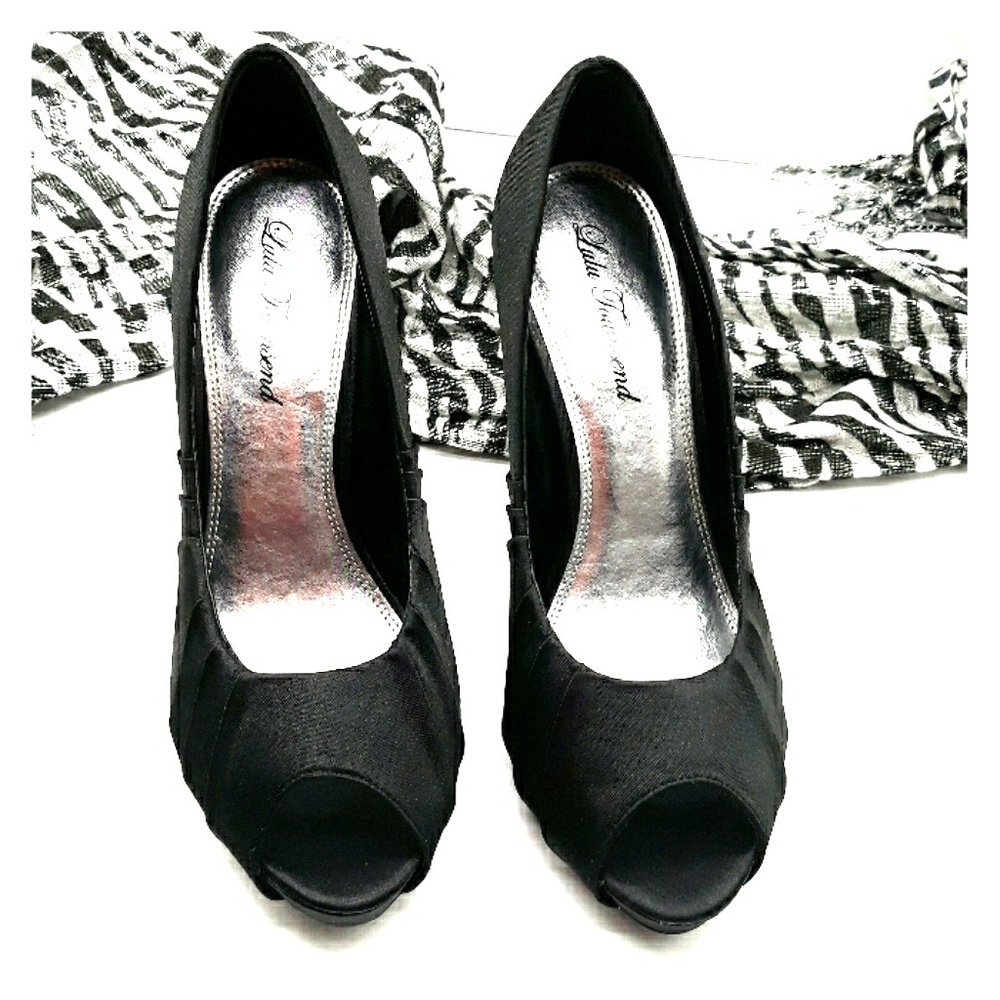LULU TOWNSEND Black heels